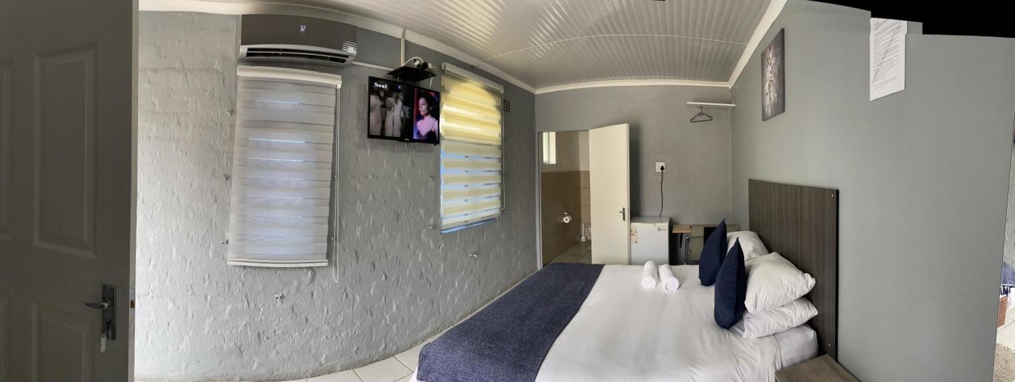 Host Hub Guest House Kempton Park Esterno foto